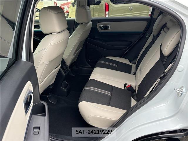 Honda VEZEL 2025-12 8362405-5