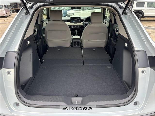 Honda VEZEL 2025-12 8362405-7