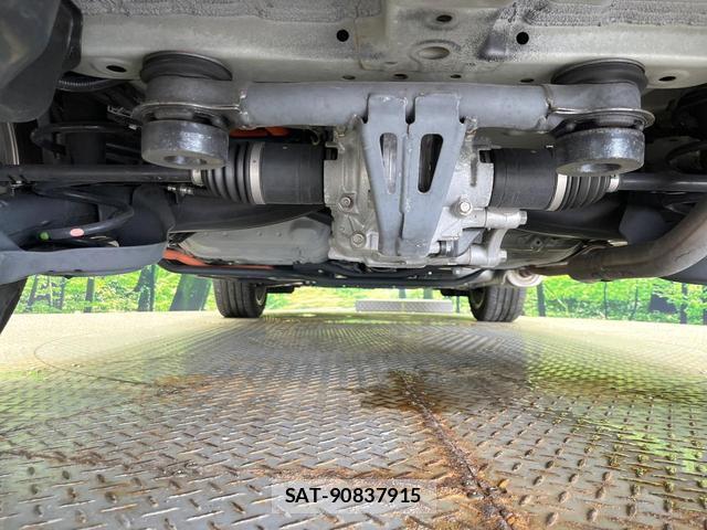 Honda VEZEL 2022-04 8362578-18
