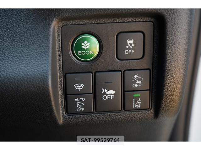 Honda VEZEL 2017-06 8363383-7
