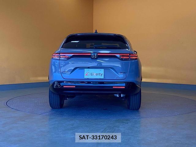 Honda VEZEL 2025-05 8363733-12