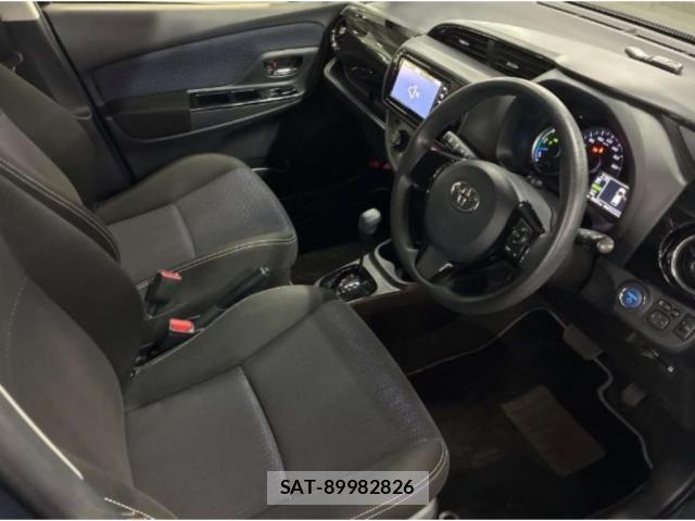 Toyota VITZ 2018-11 8361281-2