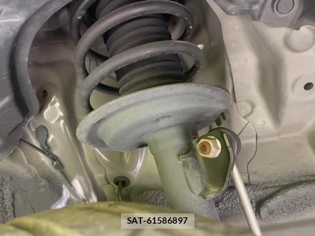 Toyota VITZ 2015-09 8361787-19