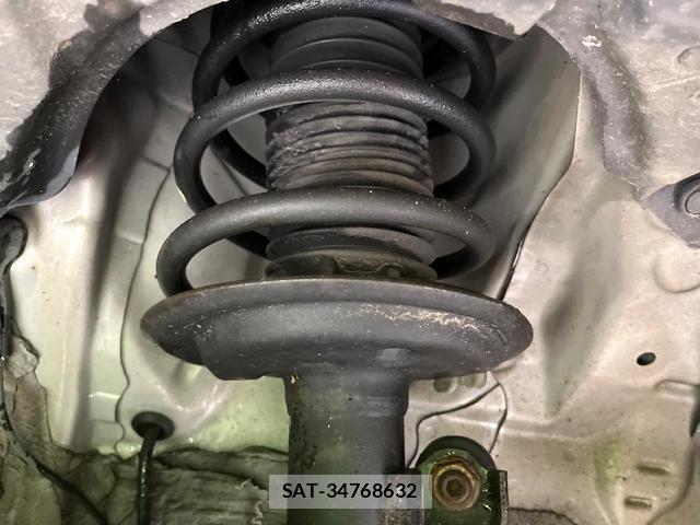 Toyota VITZ 2018-07 8363030-19