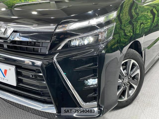 Toyota VOXY 2019-09 8360635-13