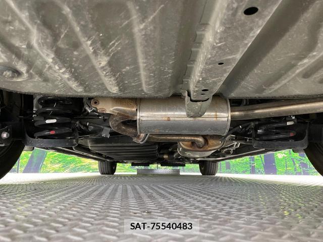 Toyota VOXY 2019-09 8360635-18