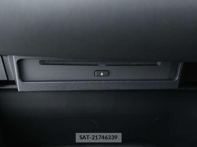 Toyota VOXY 2025-10 8360665-12
