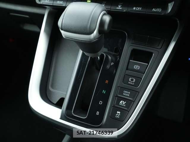Toyota VOXY 2025-10 8360665-15