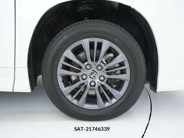 Toyota VOXY 2025-10 8360665-18