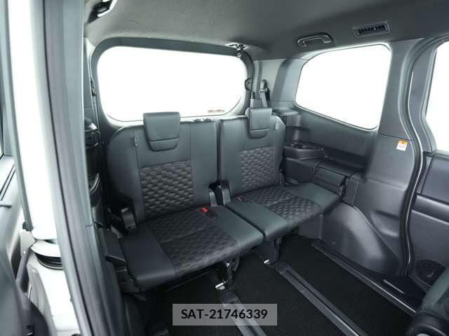 Toyota VOXY 2025-10 8360665-8