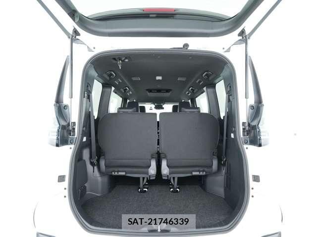 Toyota VOXY 2025-10 8360665-9
