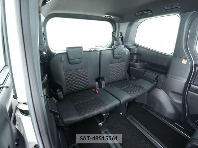 Toyota VOXY 2025-10 8360666-8