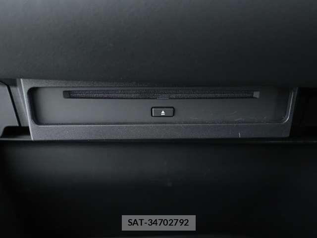 Toyota VOXY 2025-10 8360667-12
