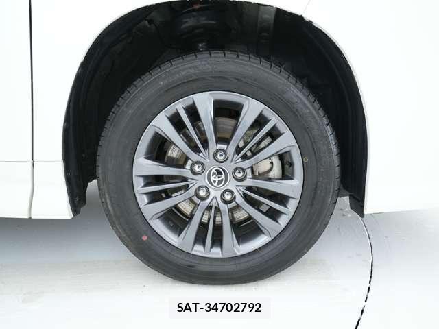 Toyota VOXY 2025-10 8360667-17