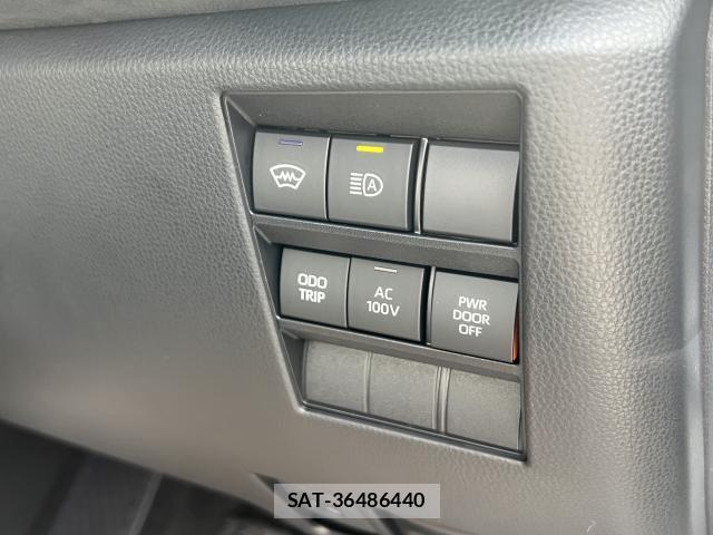Toyota VOXY 2026-06 8360668-4