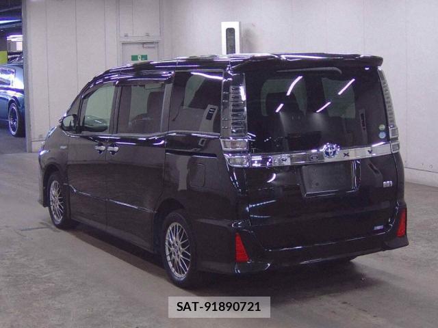 Toyota VOXY 2017-10 8360715-1