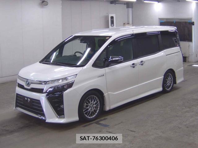 Toyota VOXY 2018-08 8360729-5