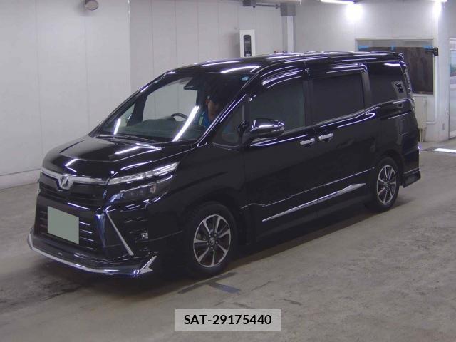 Toyota VOXY 2019-04 8360733-5