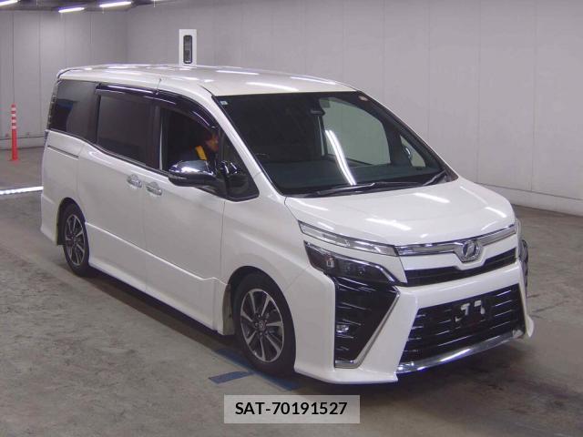 Toyota VOXY 2019-08 8360743-0