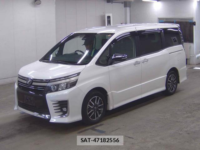 Toyota VOXY 2016-08 8360782-3