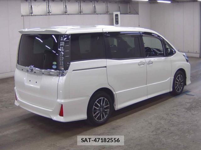 Toyota VOXY 2016-08 8360782-4