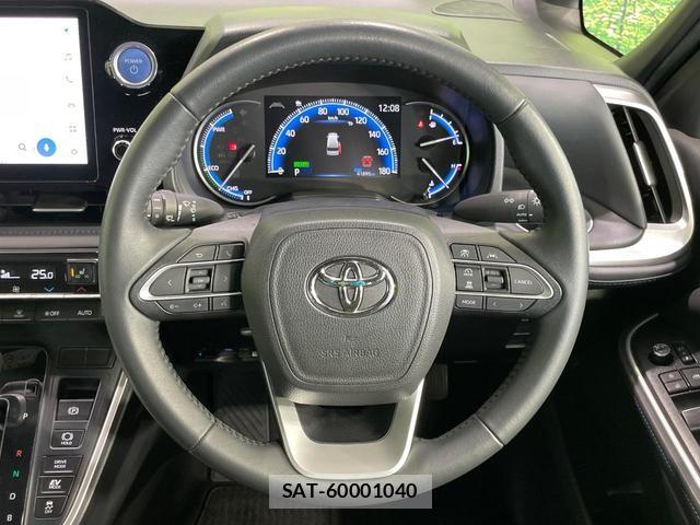 Toyota VOXY 2023-07 8360787-11
