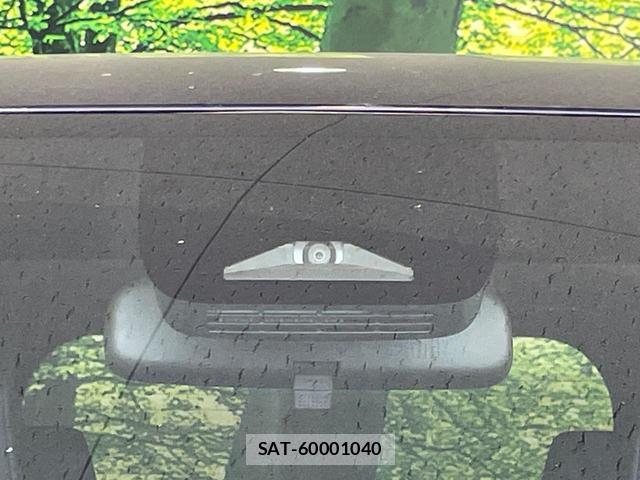 Toyota VOXY 2023-07 8360787-5