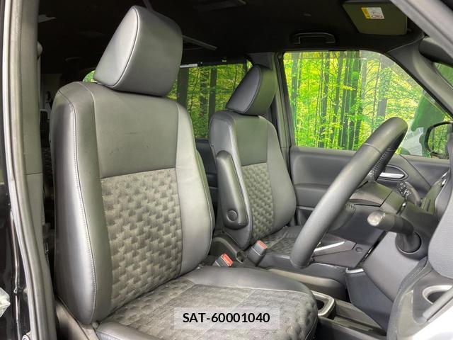 Toyota VOXY 2023-07 8360787-7