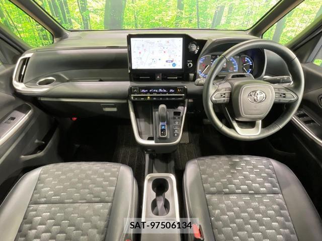 Toyota VOXY 2023-10 8360788-1