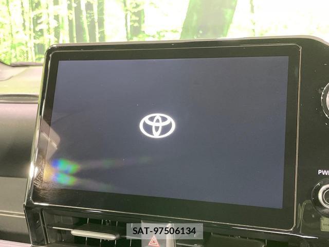 Toyota VOXY 2023-10 8360788-2