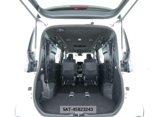 Toyota VOXY 2025-10 8360885-10