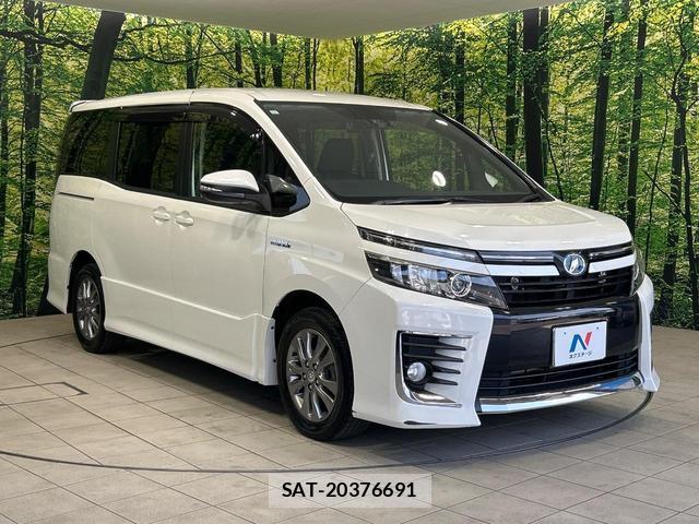Toyota VOXY 2016-02 8360912-16