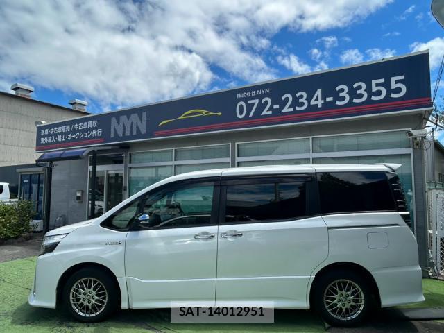 Toyota VOXY 2019-12 8360937-1