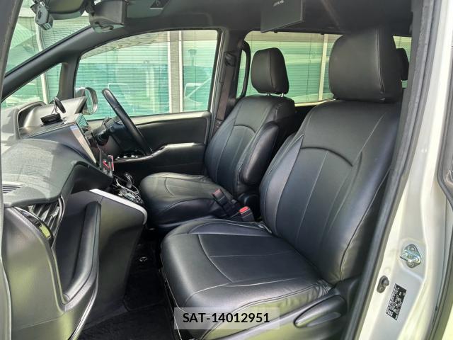 Toyota VOXY 2019-12 8360937-15