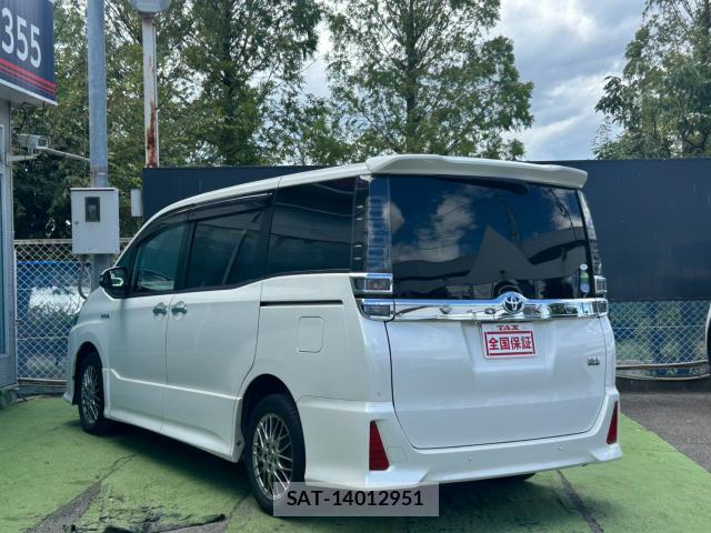 Toyota VOXY 2019-12 8360937-2