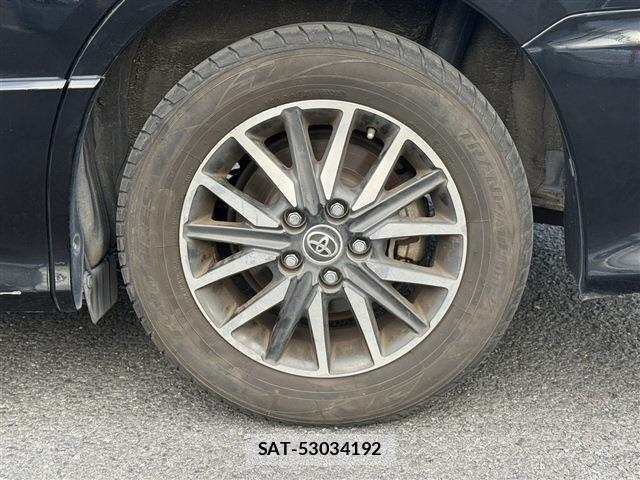 Toyota VOXY 2015-12 8360972-13
