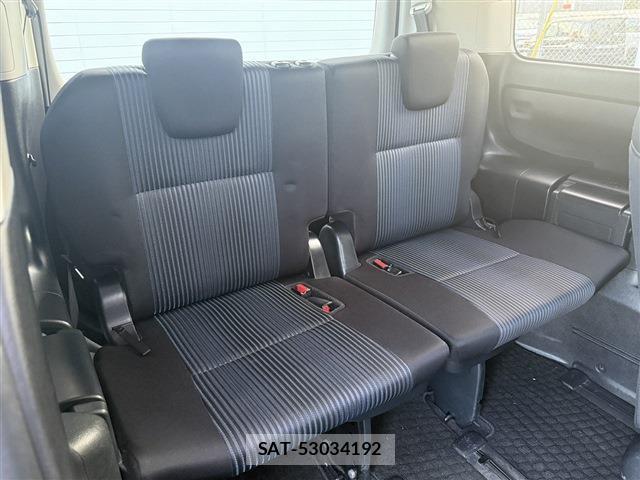 Toyota VOXY 2015-12 8360972-16