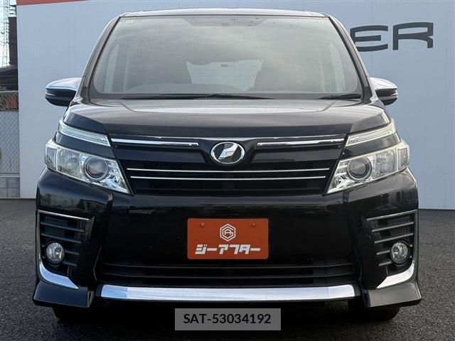Toyota VOXY 2015-12 8360972-7