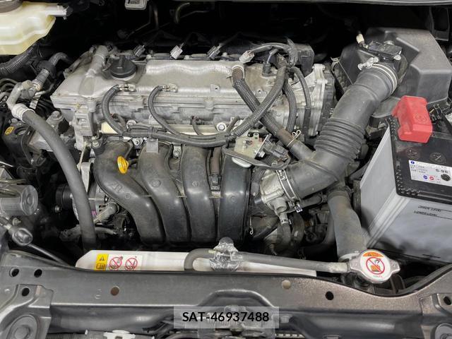 Toyota VOXY 2018-06 8361060-18