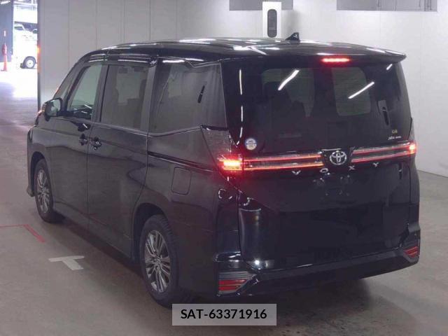 Toyota VOXY 2022-06 8361208-4