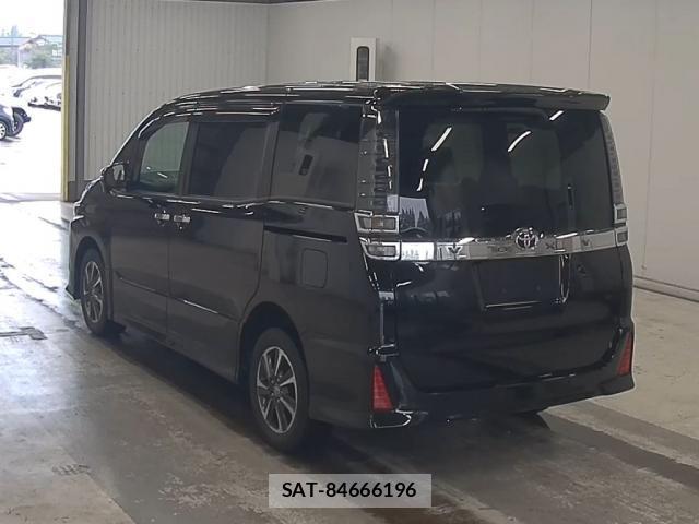 Toyota VOXY 2021 8361260-1