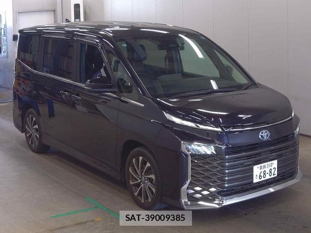 Toyota VOXY 2022-04 8361400-0
