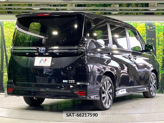 Toyota VOXY 2024-06 8361473-16