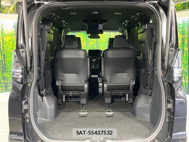 Toyota VOXY 2024-06 8361475-10