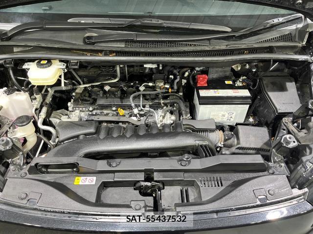Toyota VOXY 2024-06 8361475-17