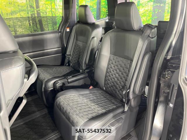 Toyota VOXY 2024-06 8361475-9
