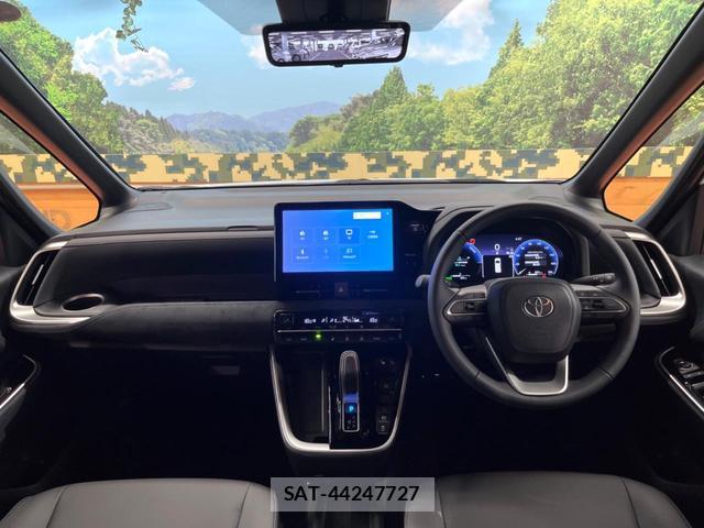 Toyota VOXY 2026-06 8361487-1