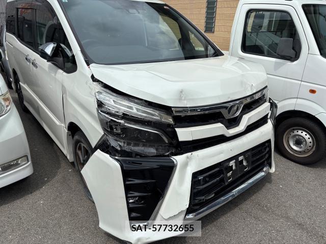 Toyota VOXY 2019-09 8361655-0