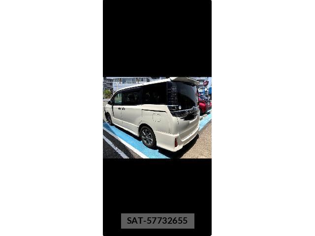 Toyota VOXY 2019-09 8361655-2
