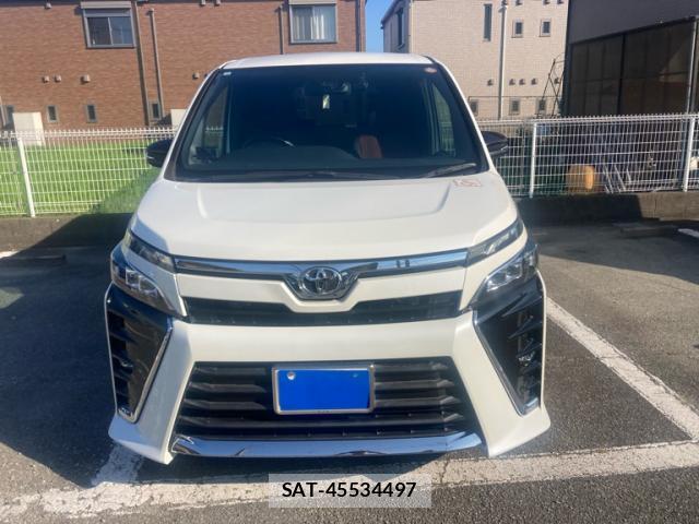 Toyota VOXY 2020-12 8361722-2